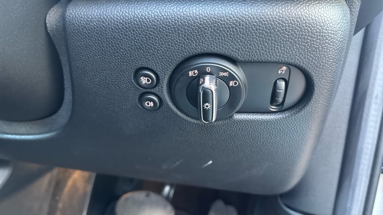 MINI Hatchback 135kW Cooper S Level 3 33kWh 3dr Auto Electric Hatchback